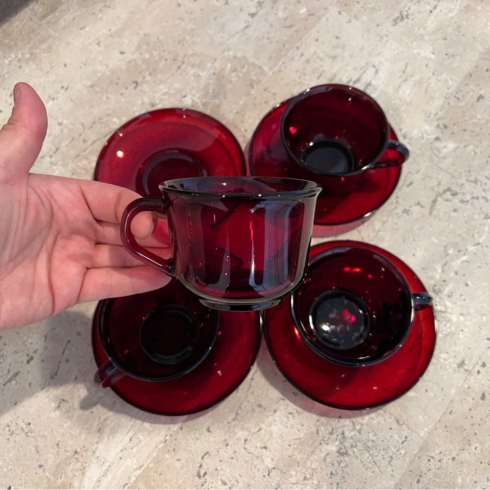 Red ruby tea coffee cups